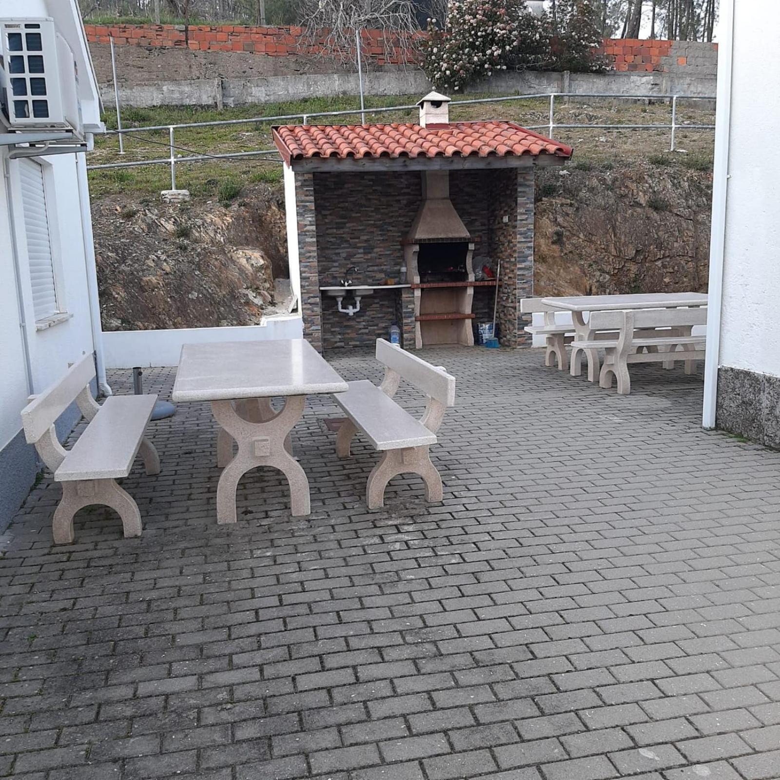 潘皮略萨迪塞拉Casas Da Escola - "A Escola" - Meas别墅 外观 照片