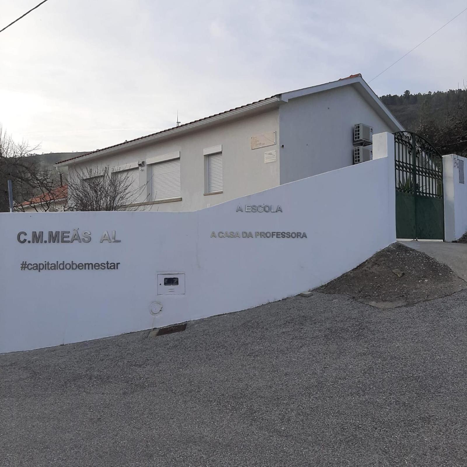 潘皮略萨迪塞拉Casas Da Escola - "A Escola" - Meas别墅 外观 照片
