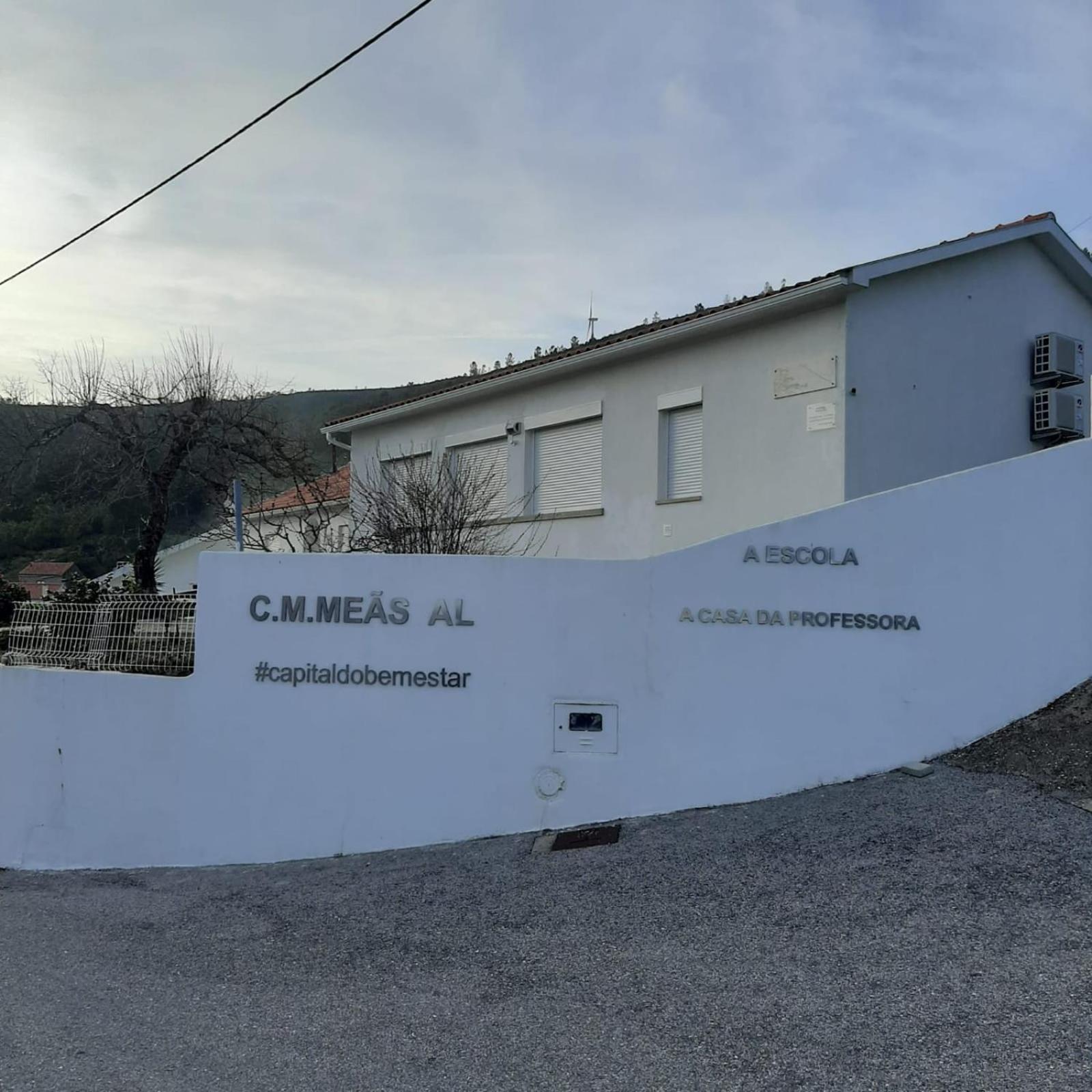 潘皮略萨迪塞拉Casas Da Escola - "A Escola" - Meas别墅 外观 照片